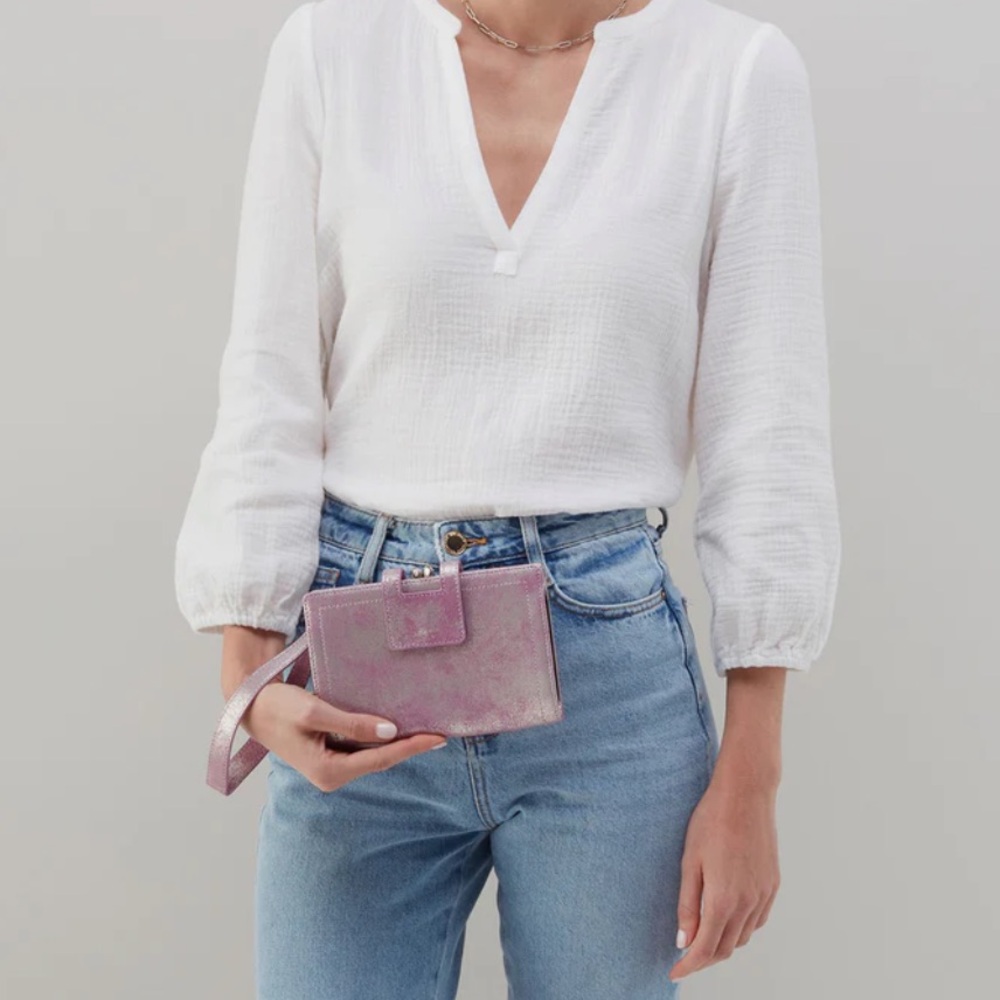 NEW HOBO Metallic Leather Kiss & Lock Frame  Wristlet In Violet